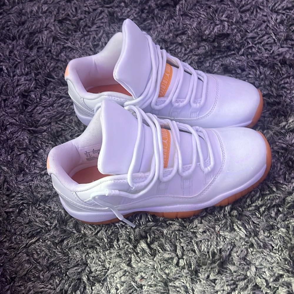 Jordan 11